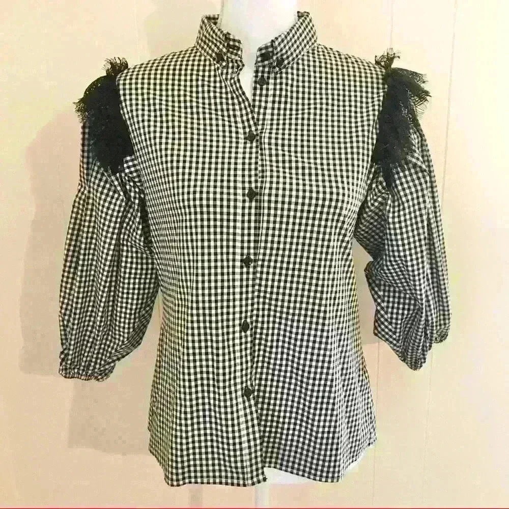 IMPERIAL Checkered Lace Puff Sleeve Blouse